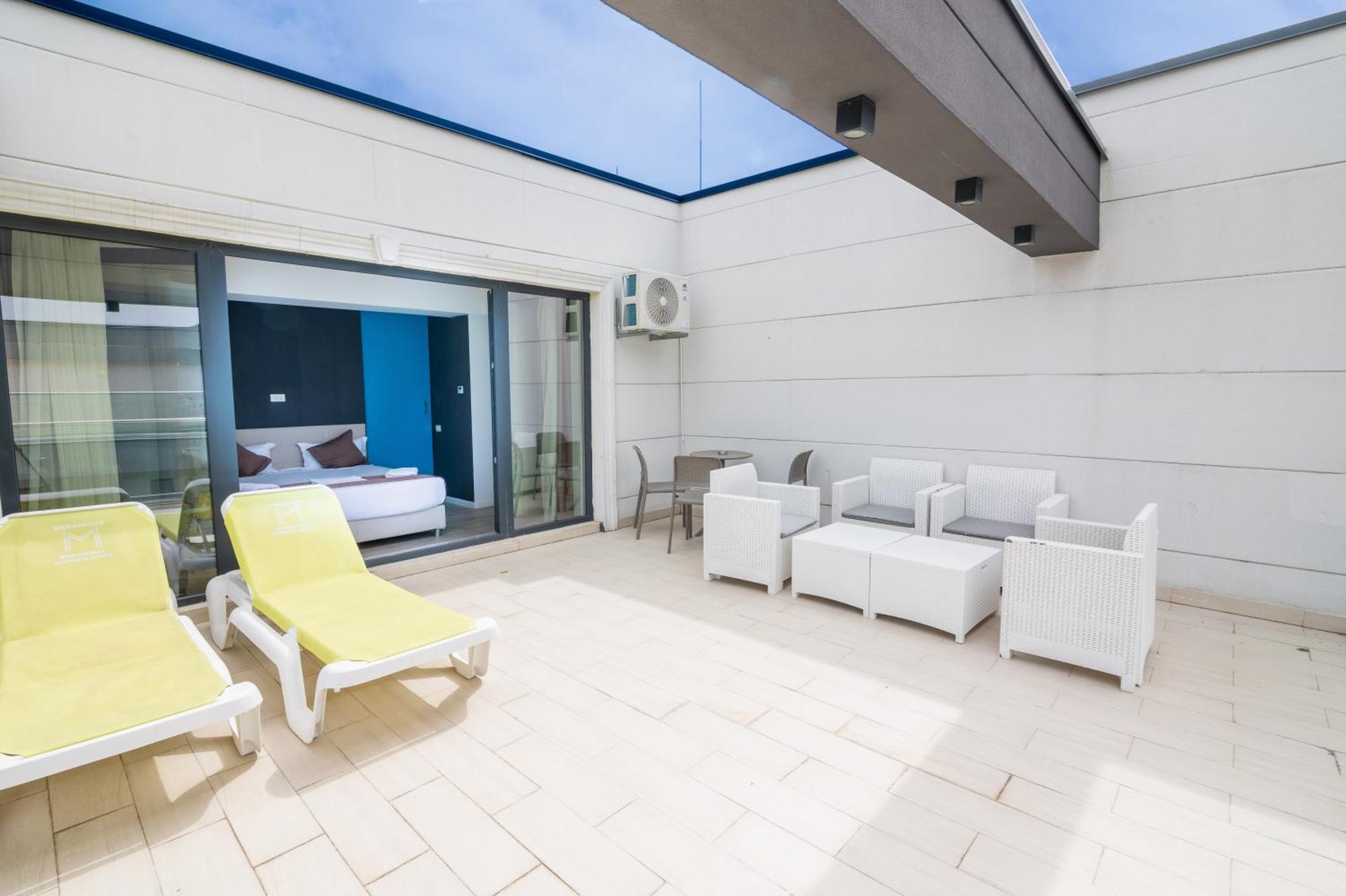 Miramare Residence Aparthotel Năvodari Kültér fotó