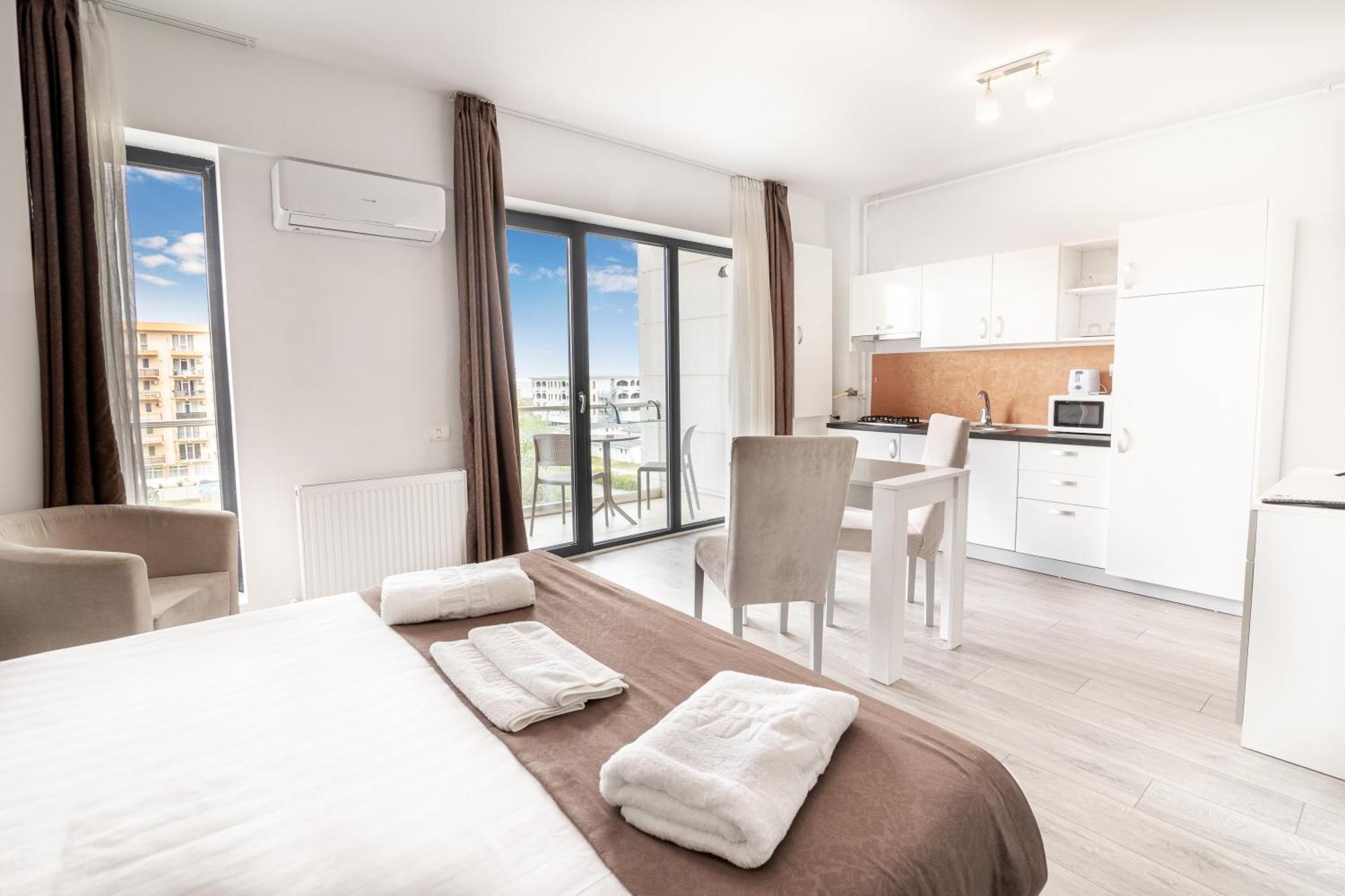 Miramare Residence Aparthotel Năvodari Kültér fotó