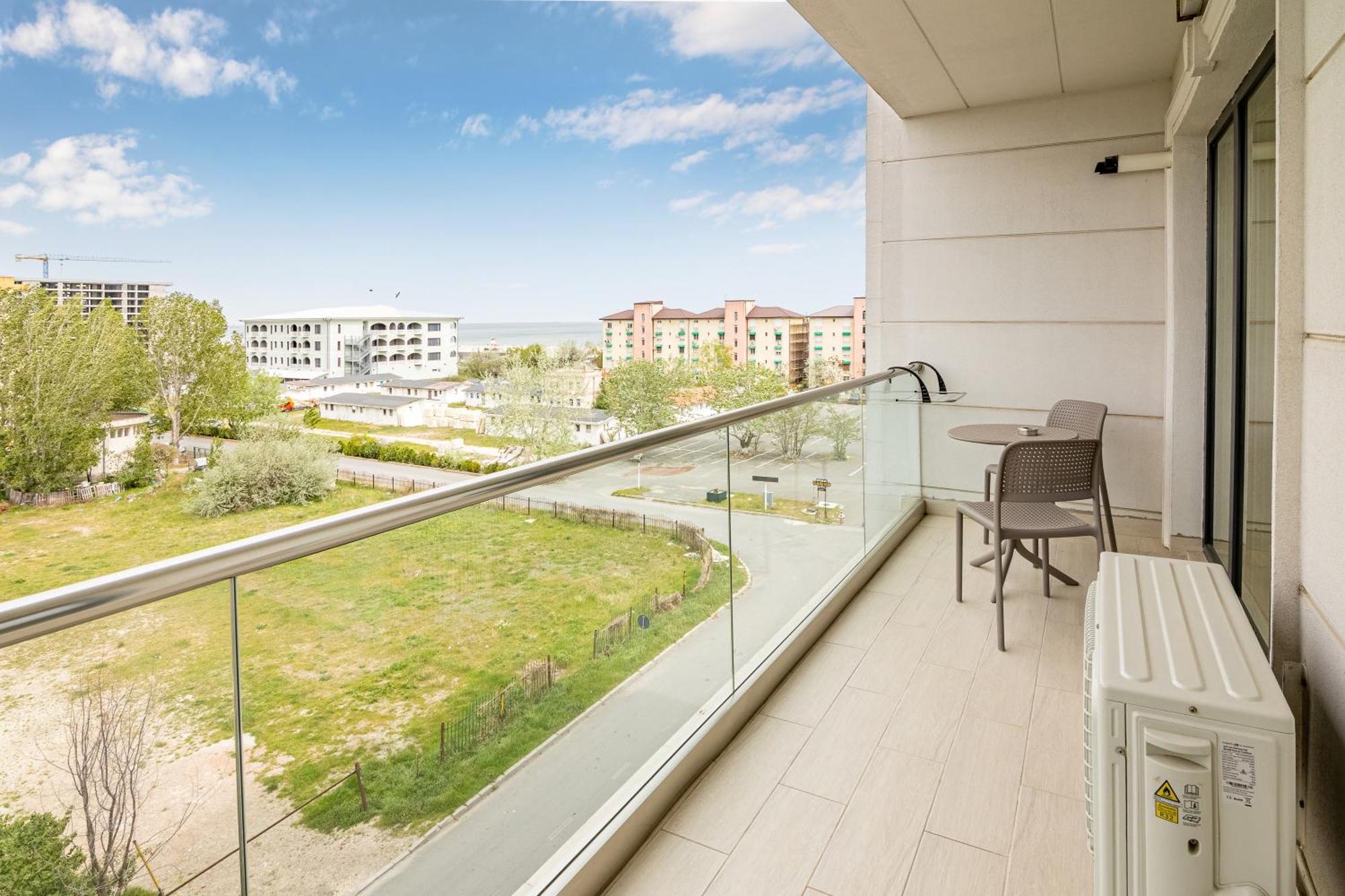 Miramare Residence Aparthotel Năvodari Kültér fotó